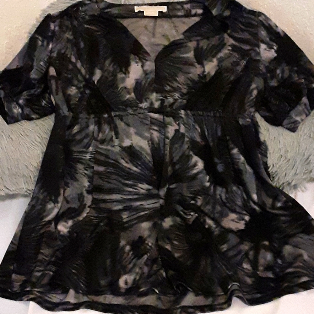 🎁NEW OFFER MICHAEL KORS VNECK BLOUSE SIZE P/M